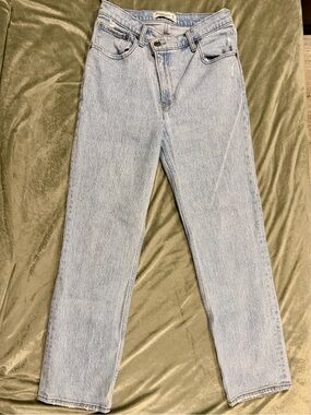 Abercrombie & Fitch Light Blue Straight-Leg Jeans, 26S